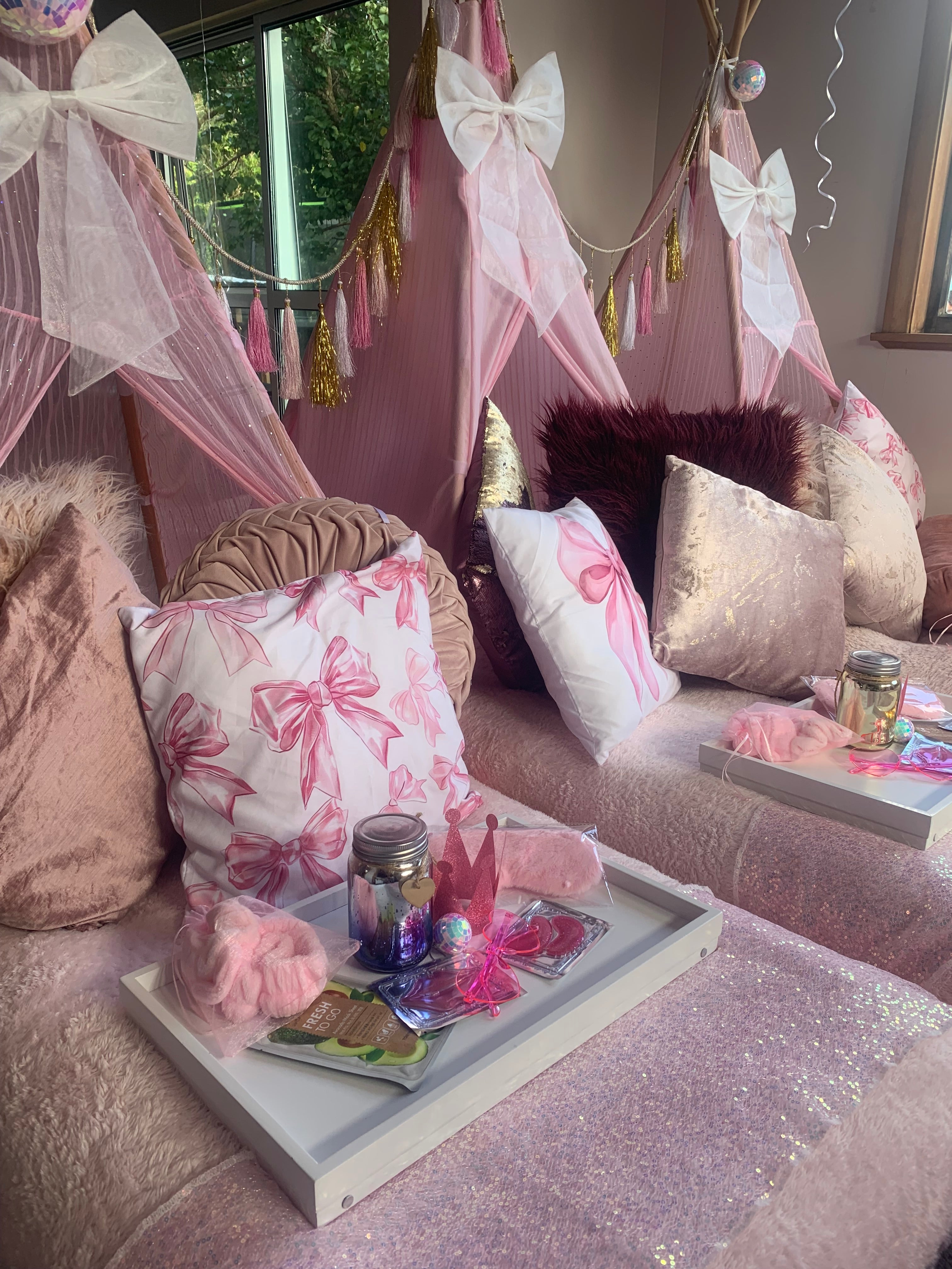 Pinks, bows, gorgeous tassels and all things girly for a bowtiful teepee party in Wellington