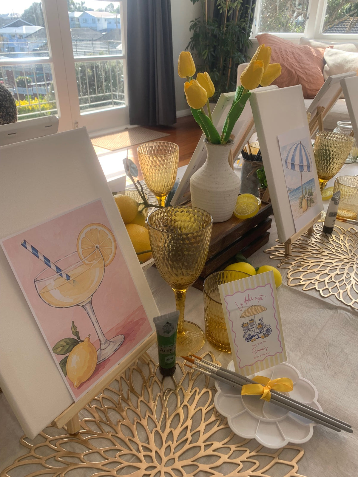 Let's host a paint and sip girls night in Wellington
