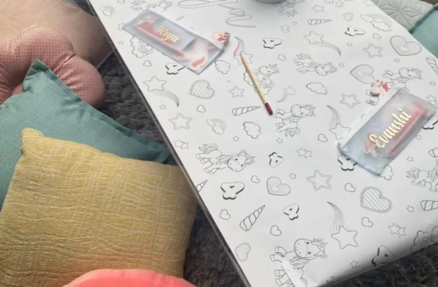 Kids colouring table runner