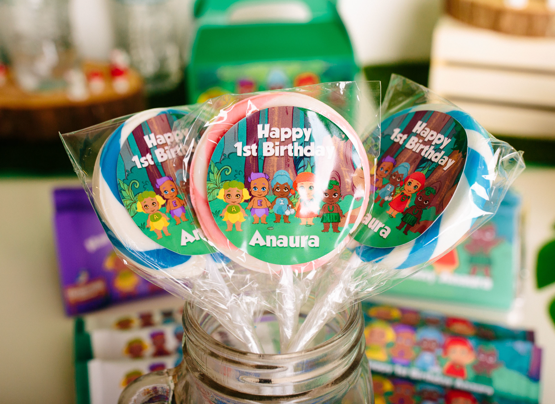 Takaro tribe personalised lollipops