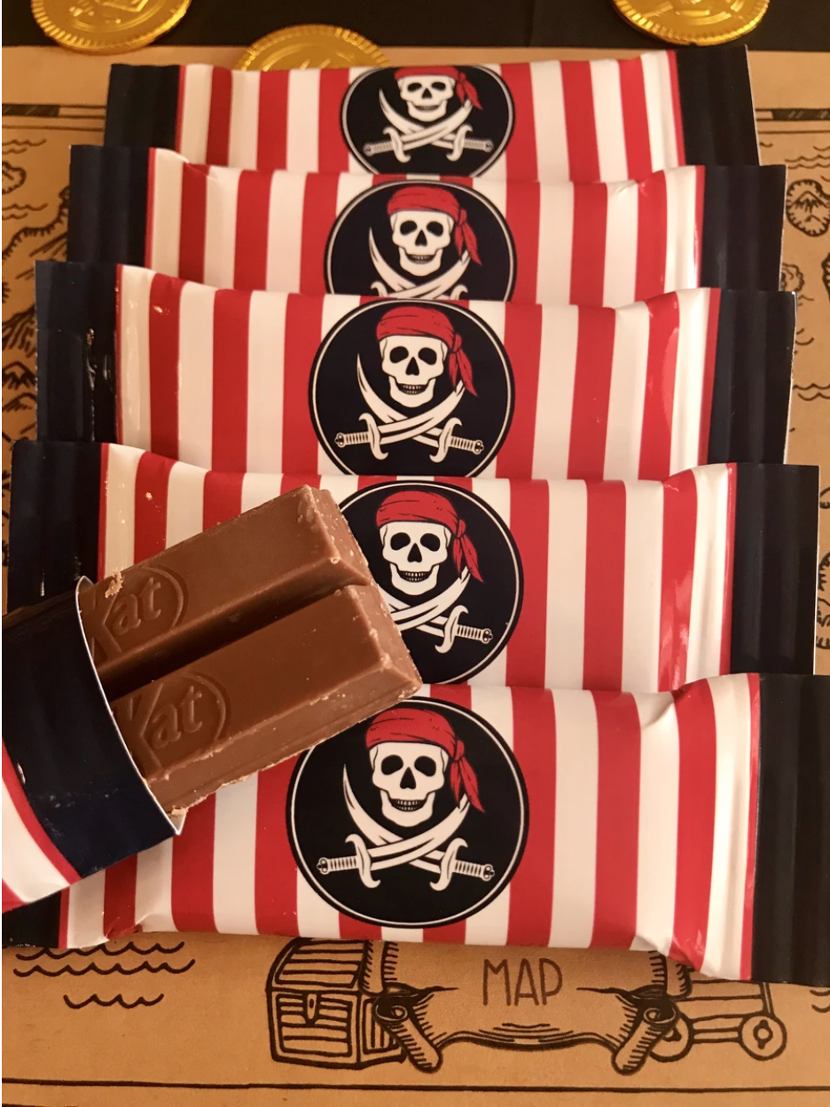 Pirate mini kit kats