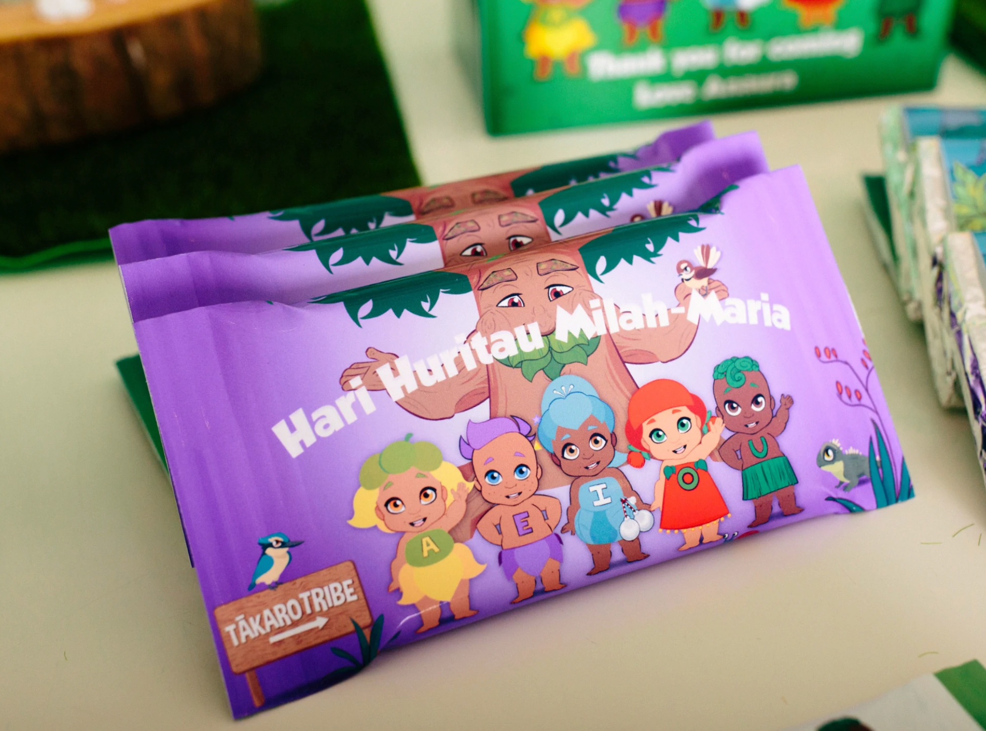 Takaro tribe kit kats