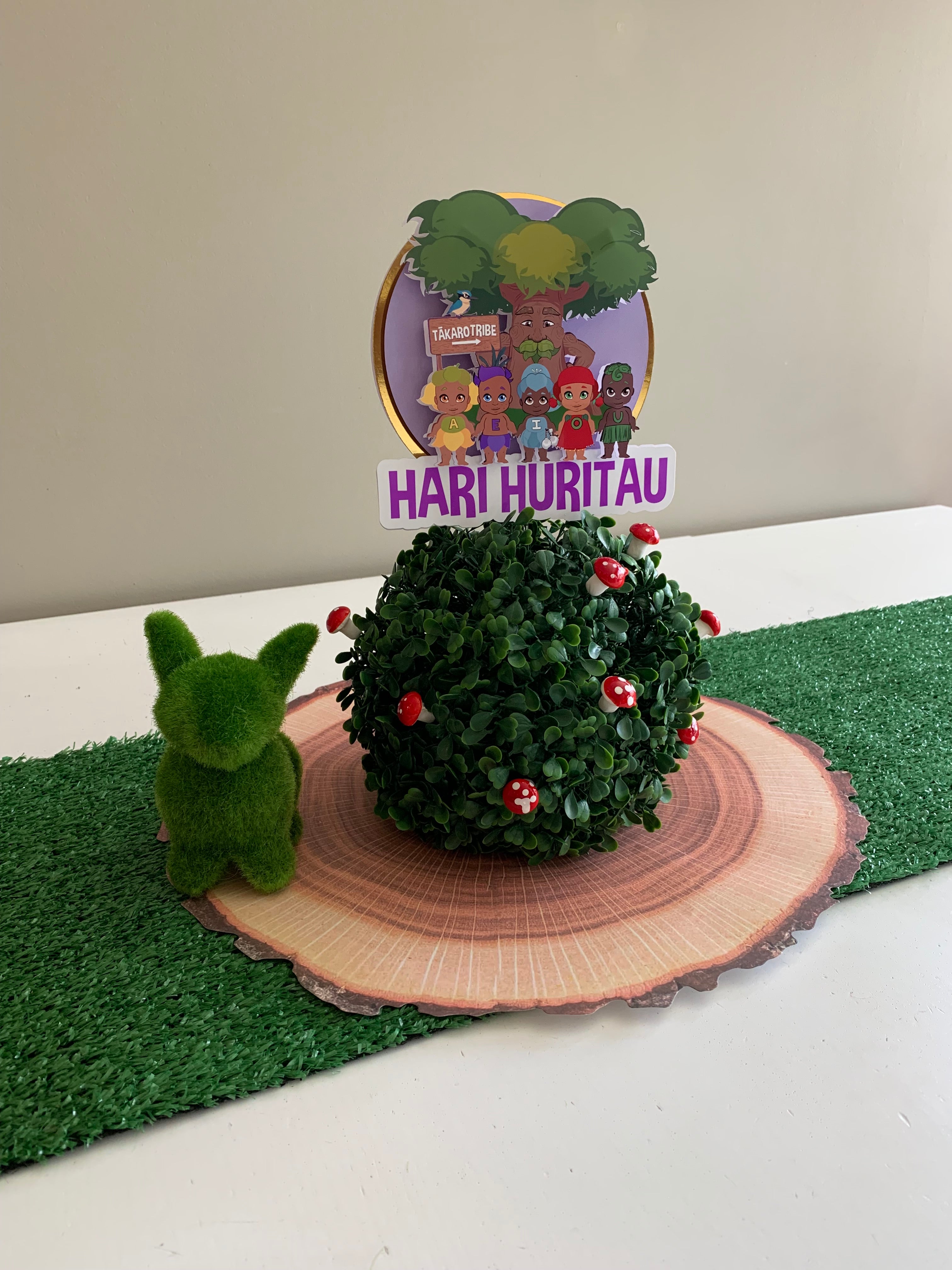 Tākaro Tribe party table setting centrepiece 