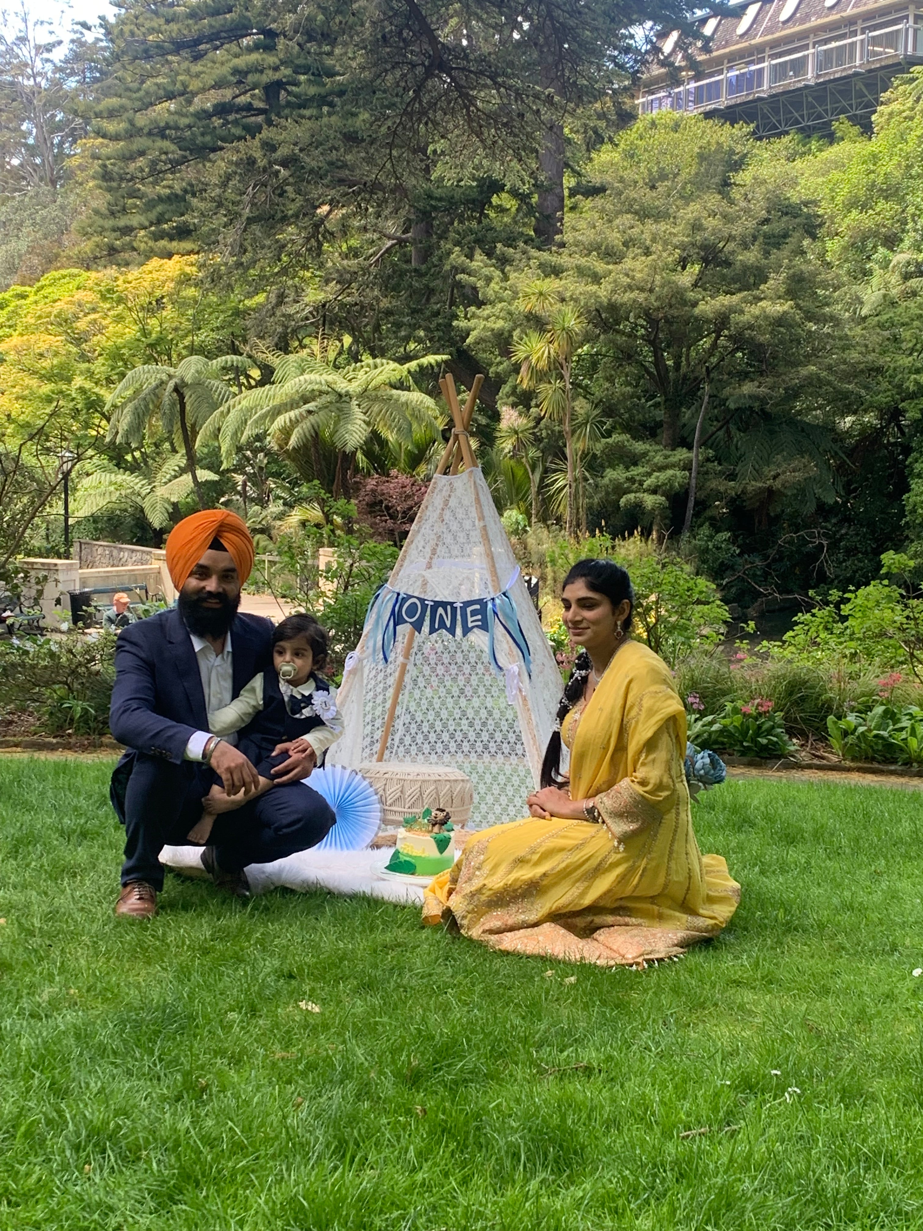 Teepee first birthday photo shoot Wellington photographers