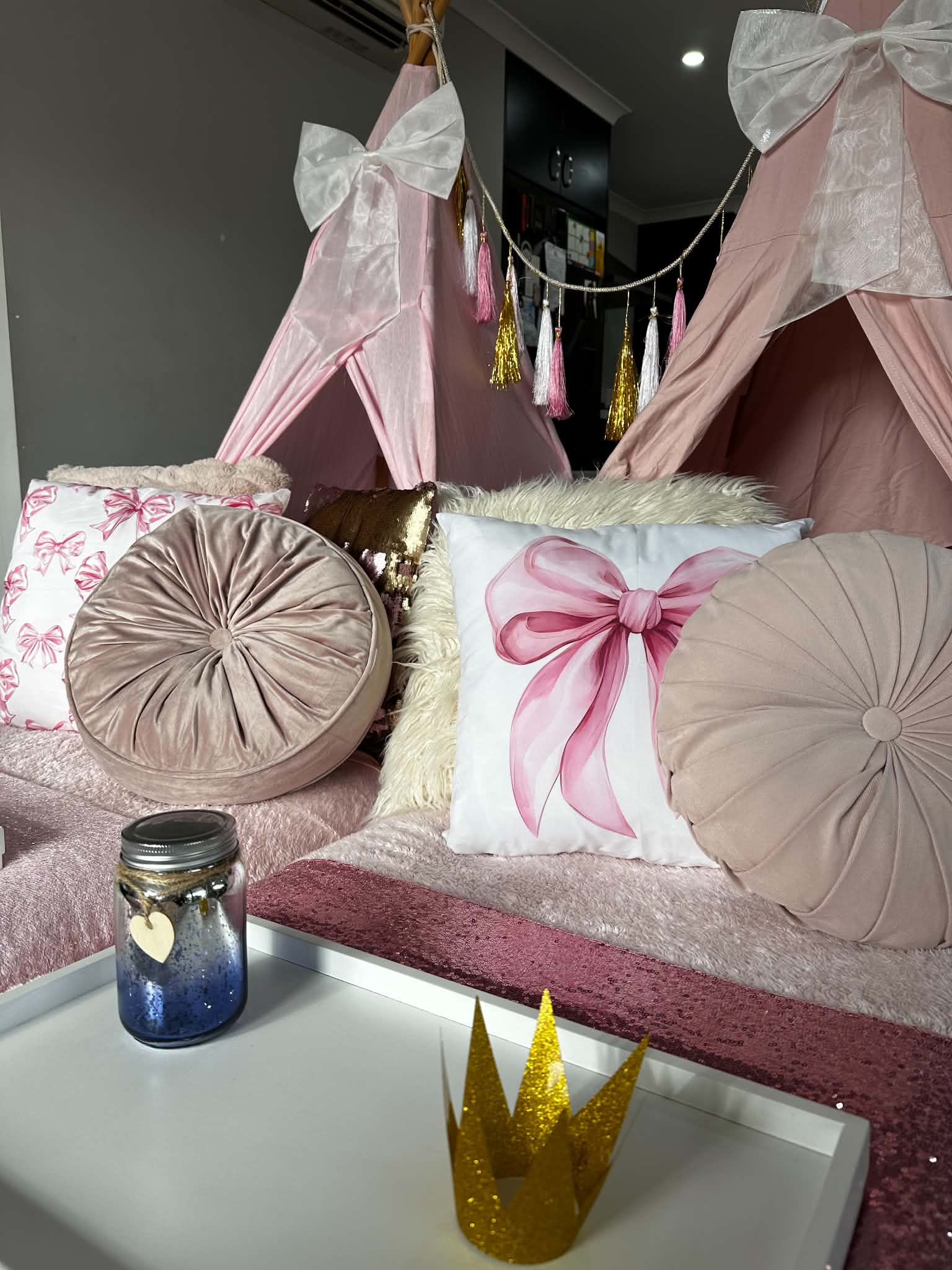 Bowtiful, gorgeous and luxurious setup by the Wellington teepee company