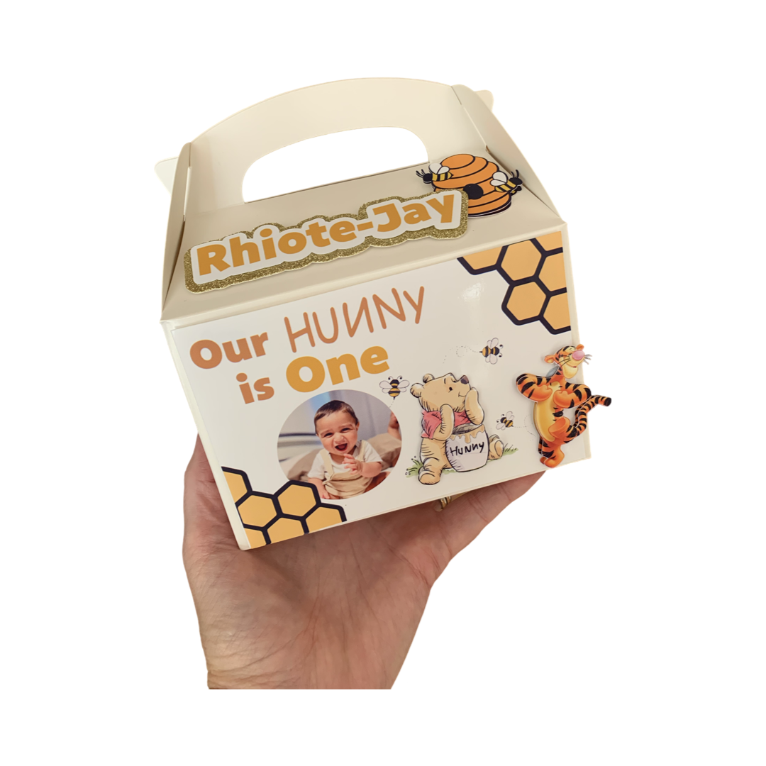 Winnie the Pooh 3d Gift box NZ party business
