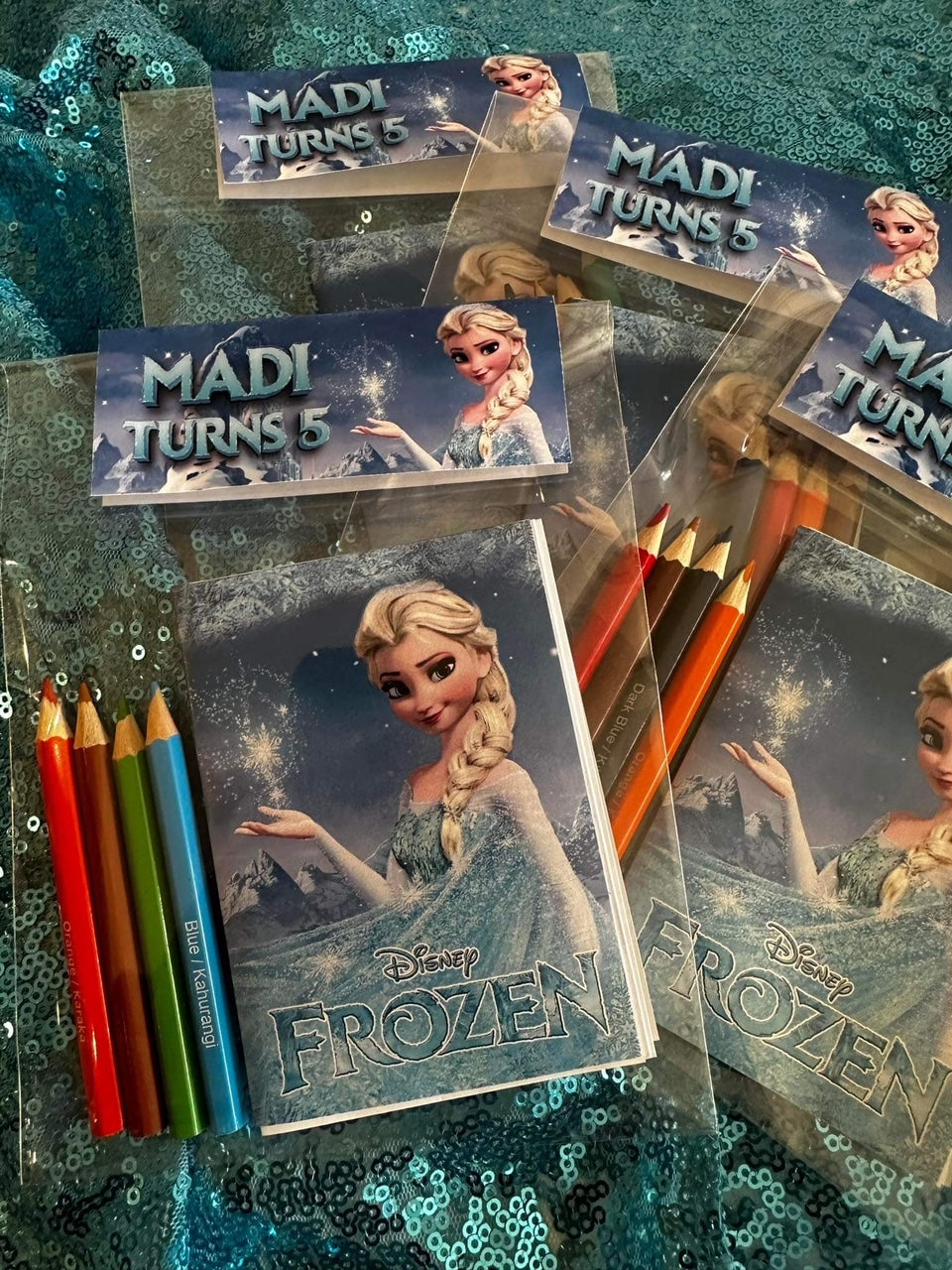 Frozen mini colouring books