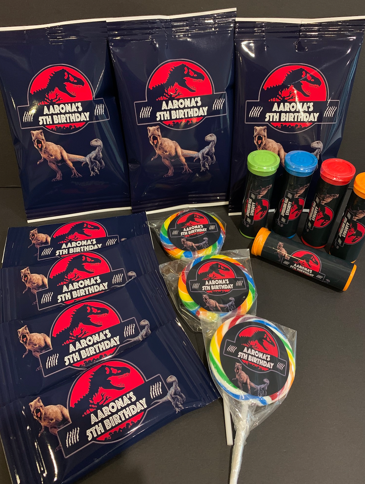 Jurassic park party favours