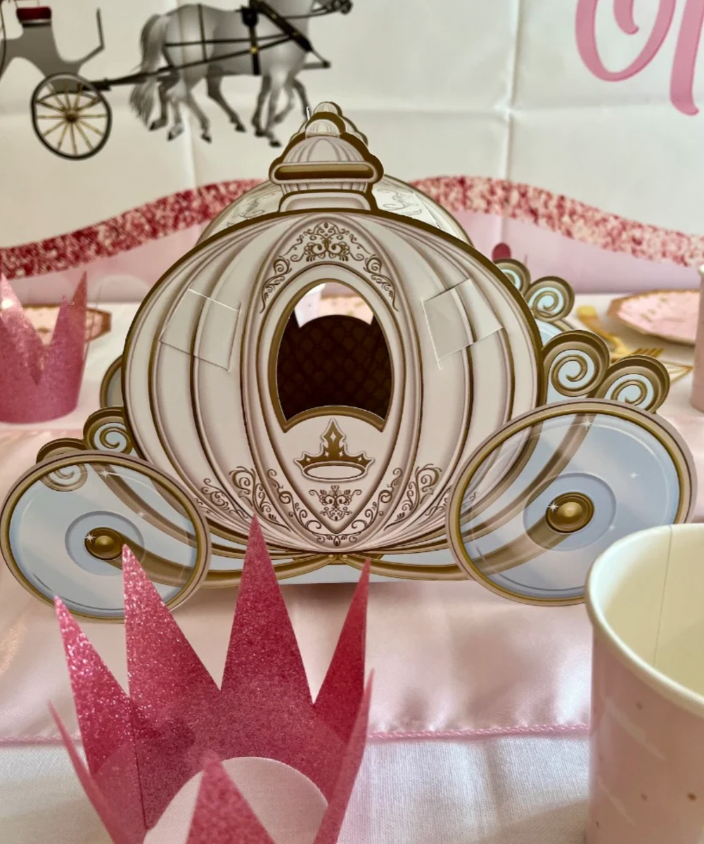 PRINCESS CARRIAGE CENTREPIECE