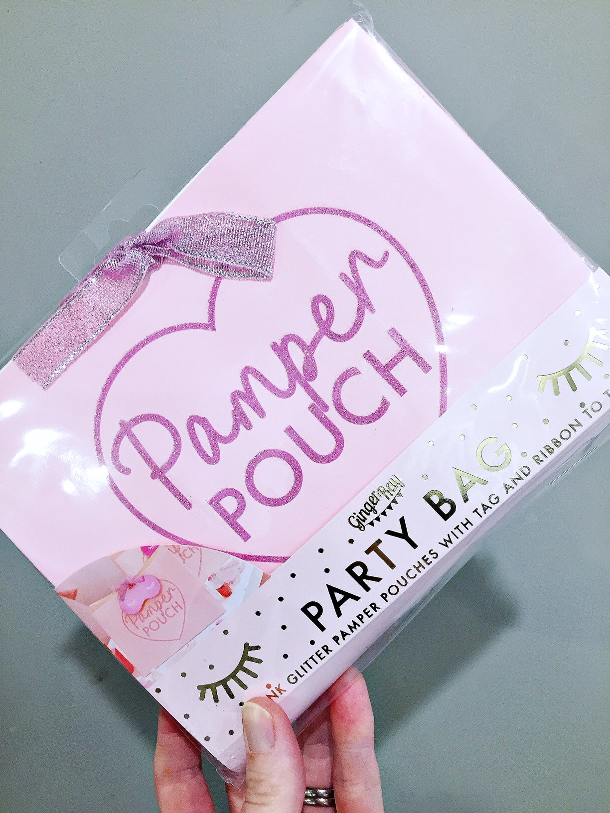 Pamper party pouches gift bags