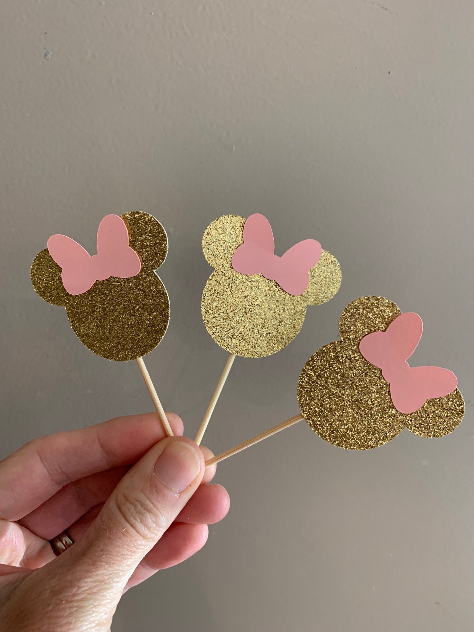 Minnie mouse cupcake toppers