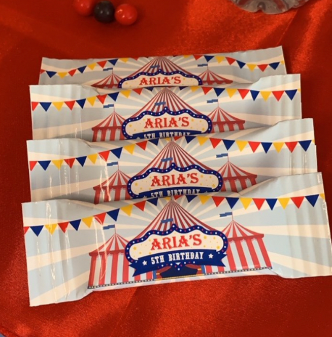 Circus carnival mini kit kats