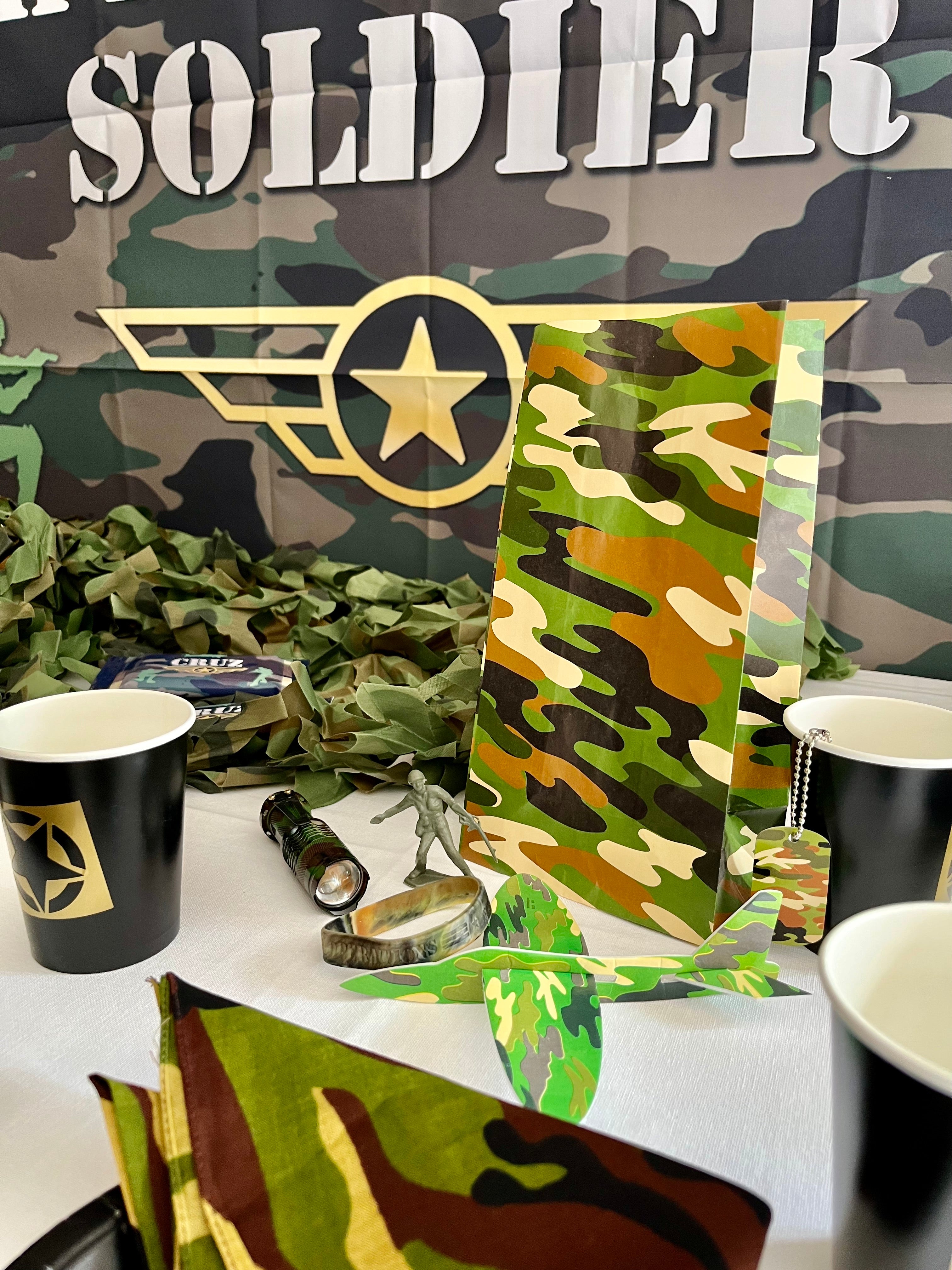 Camouflage army party box