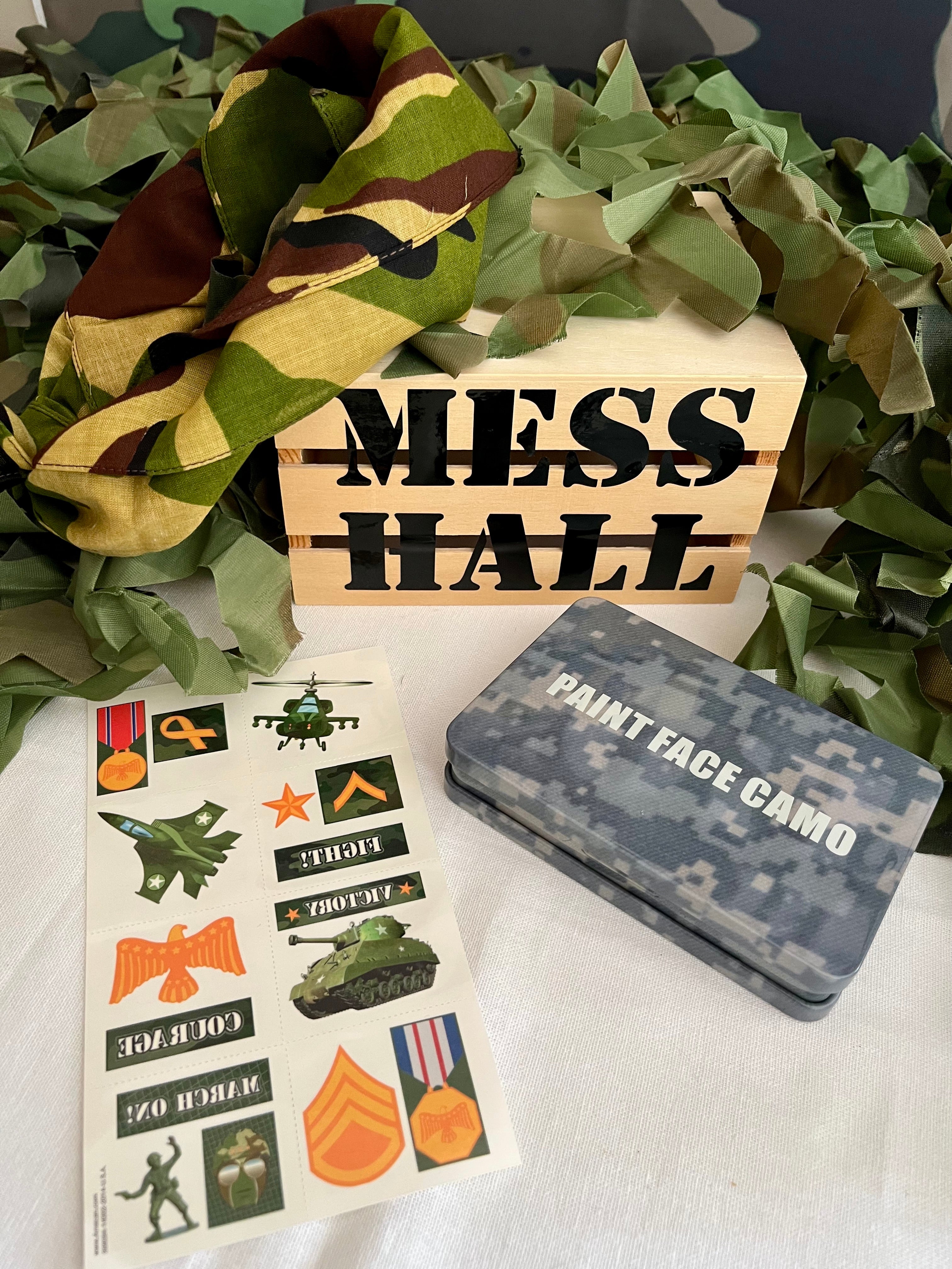 Camouflage army party box