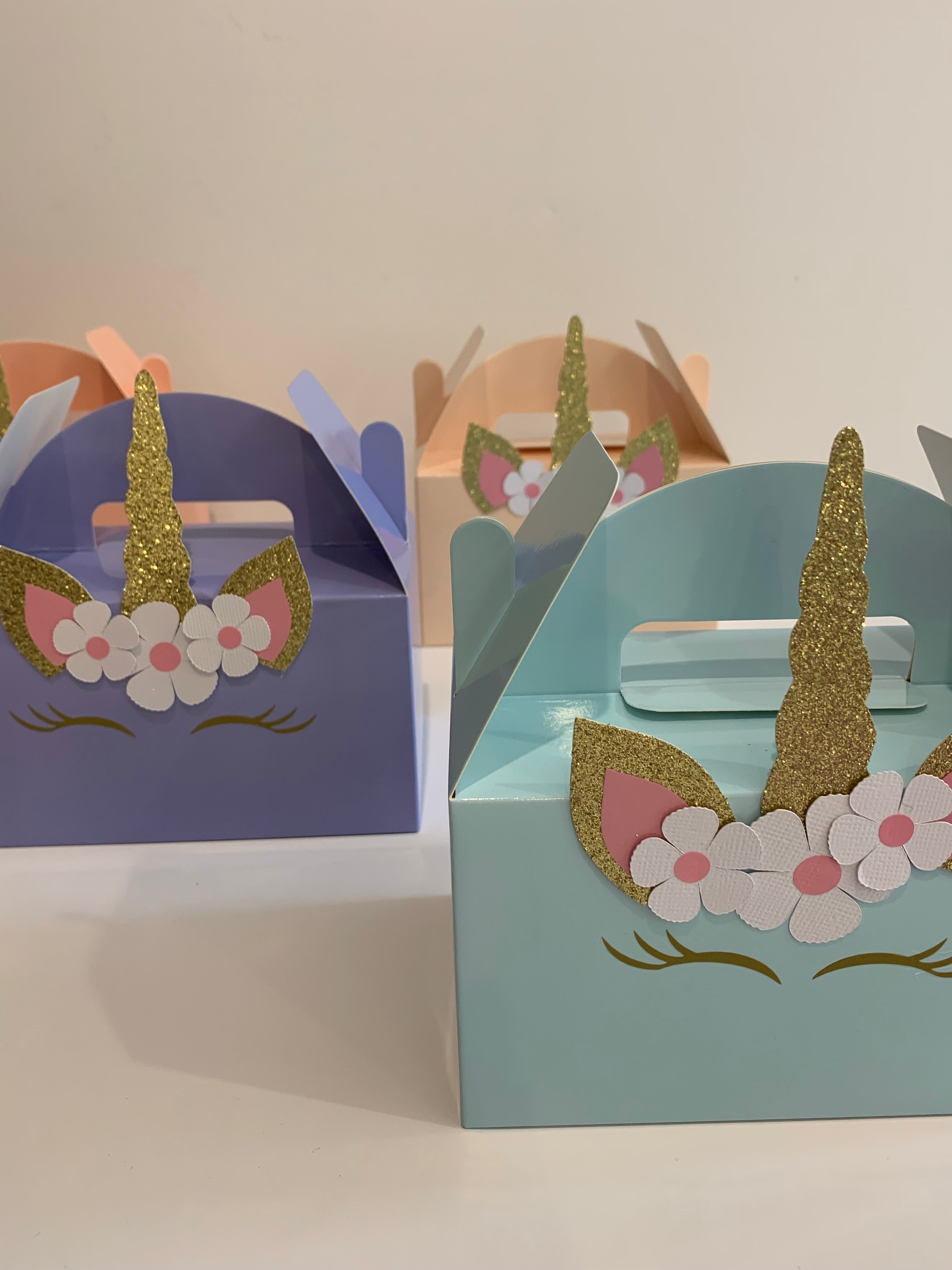 Unicorn pastel gift boxes